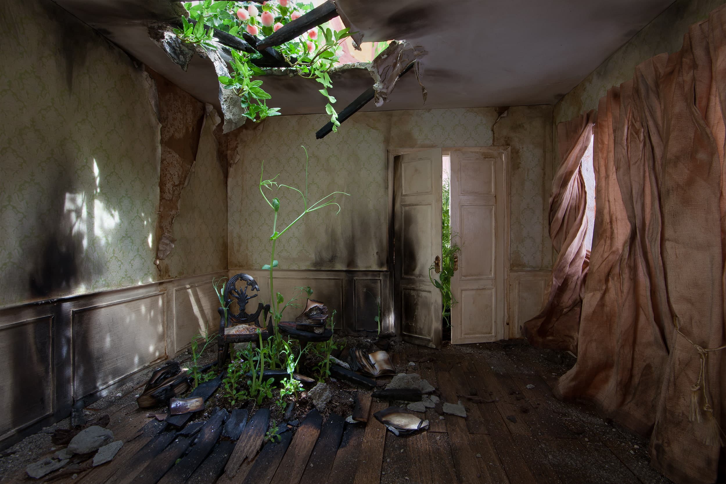 Green Room 2015, 93 × 140 cm