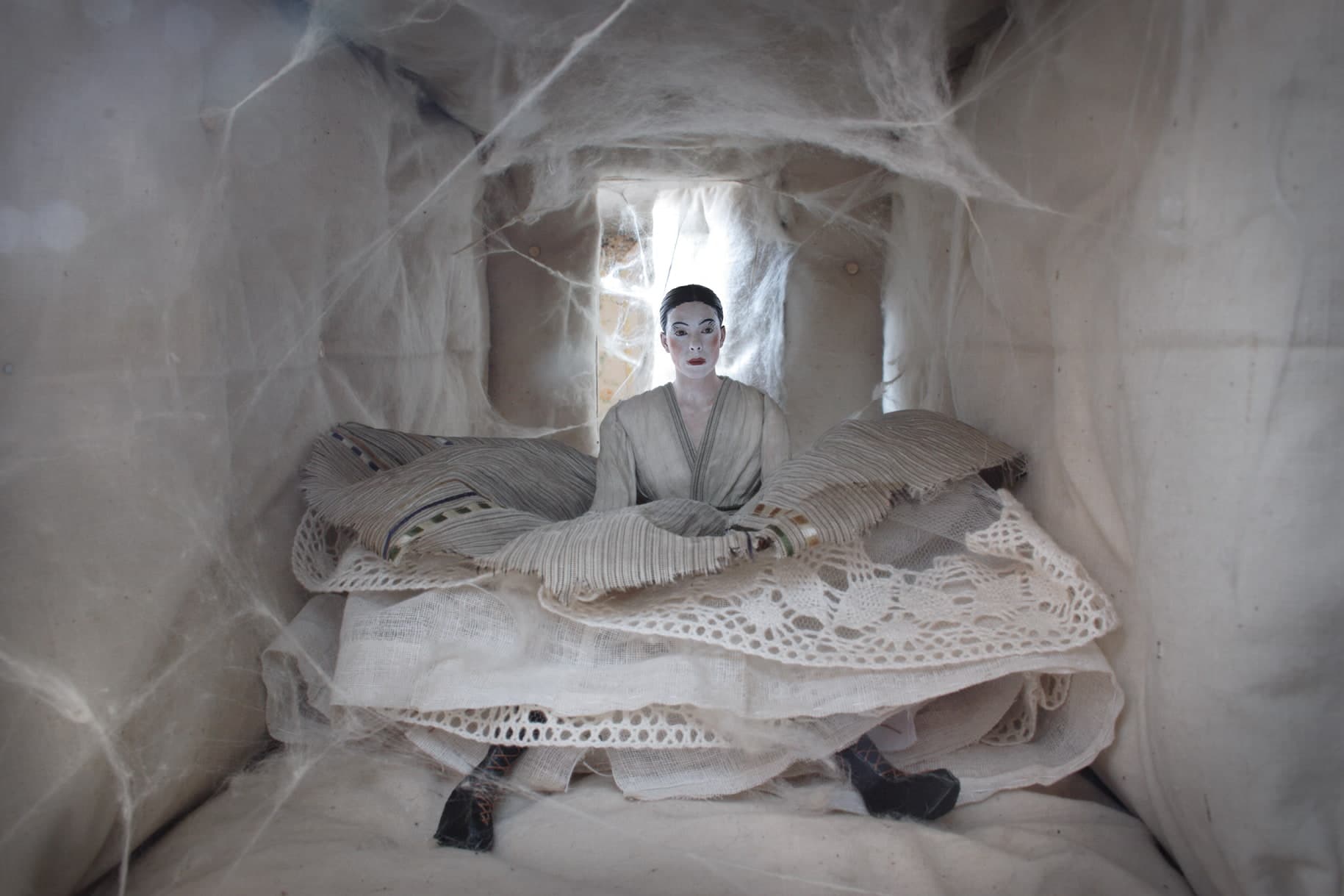 Porcelain 2006